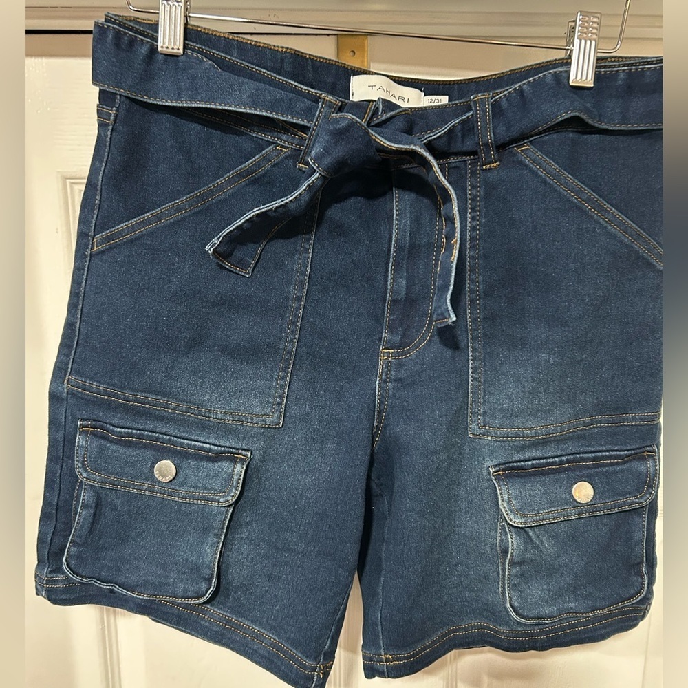 TAHARI Denim Tie-Waist Shorts